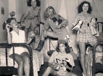 Photo Of Sorority Girls From 1944